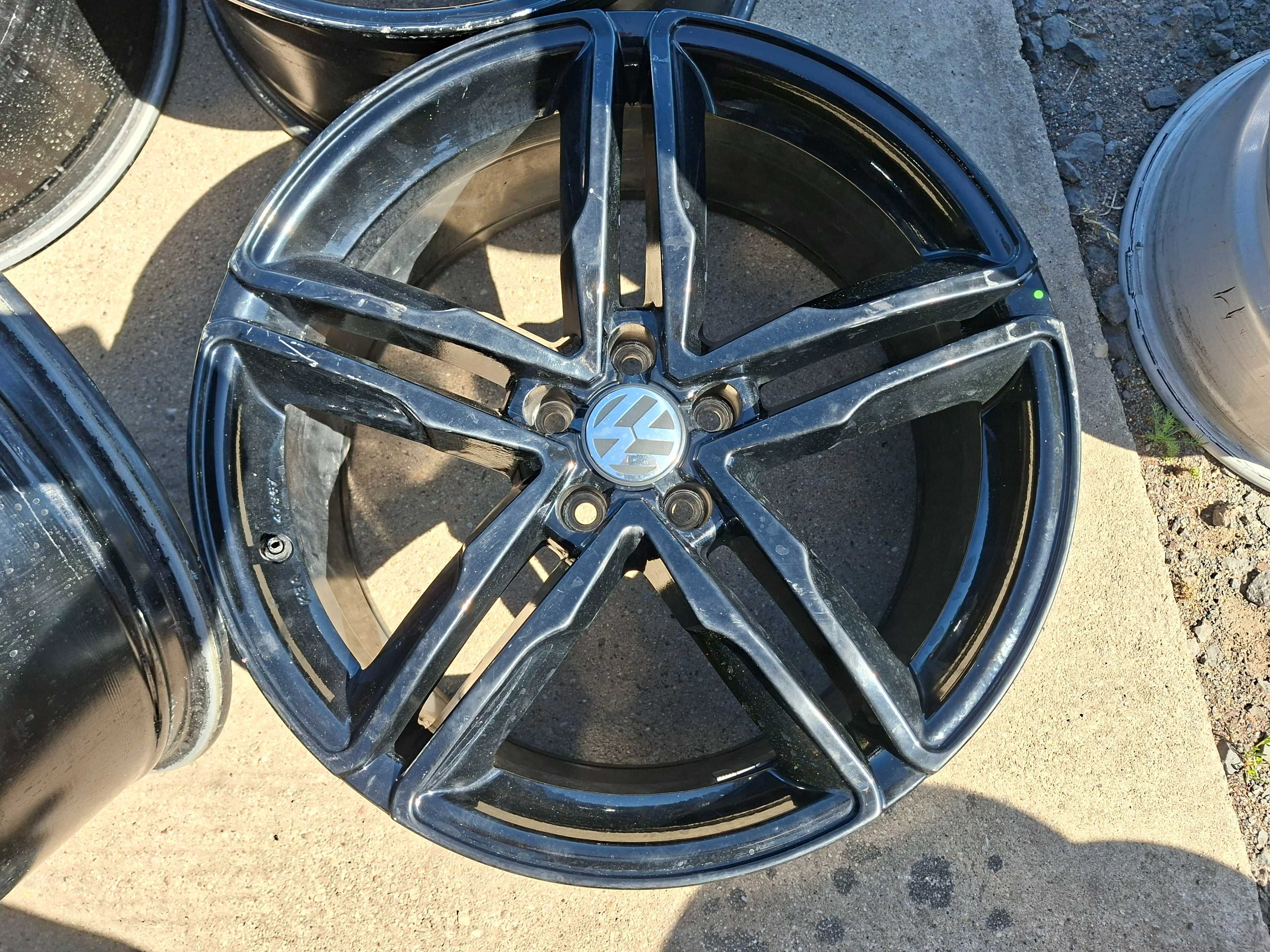 [A156] ALUFELGI 19 5x112 VW Tiguan,Passat,T-Roc,AUDI A4 B8,B9,A6 C6,C7