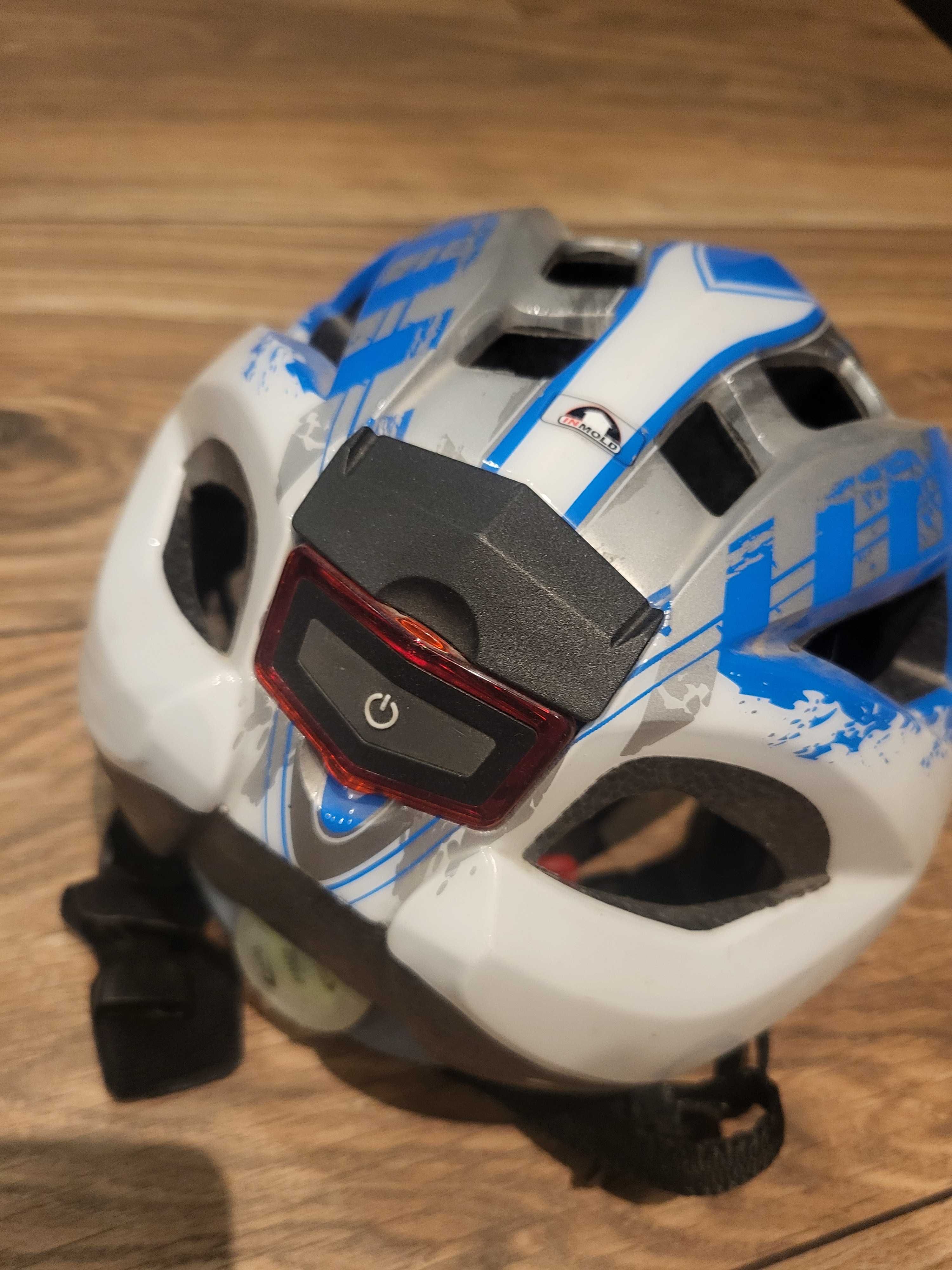 Kask rowerowy chłopięcy regulowany z lampką 49-54