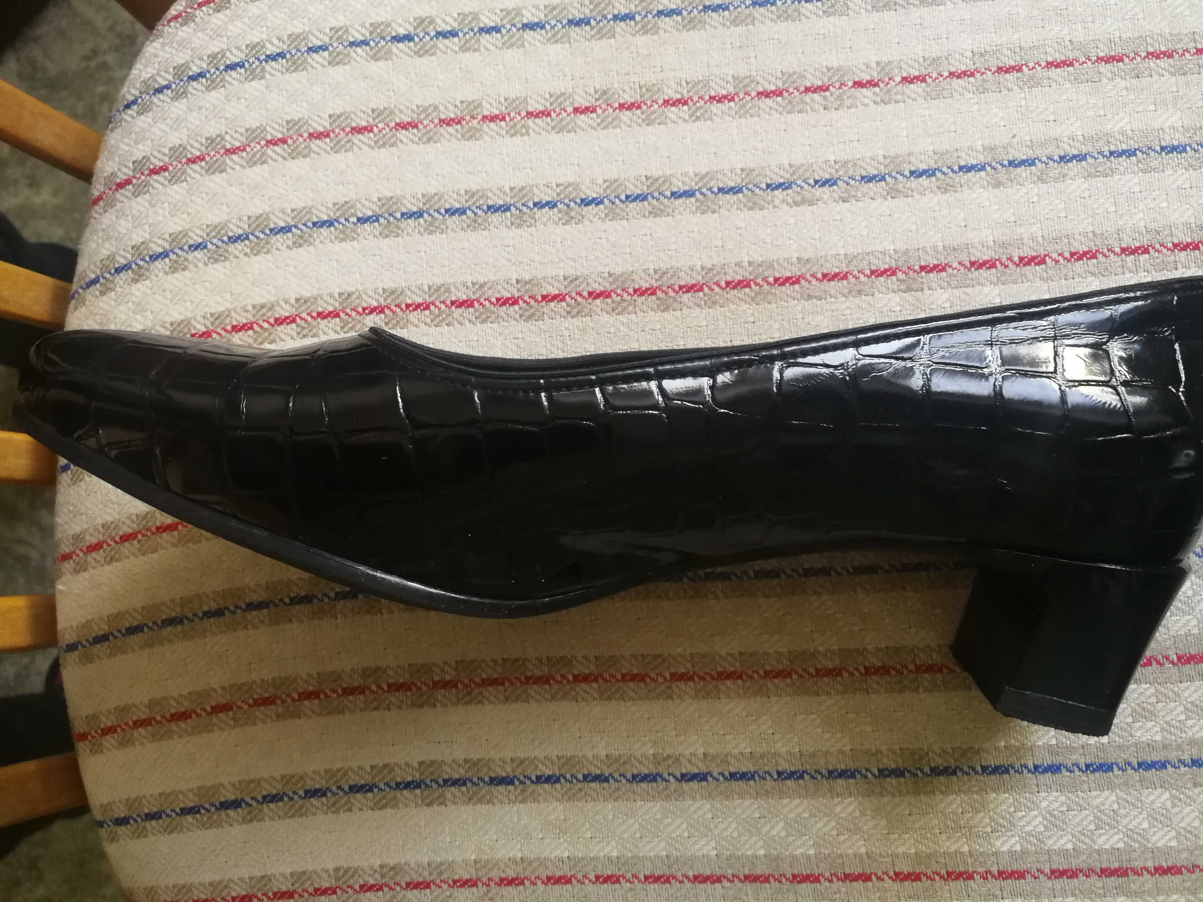 Туфли 37р дорогого немецкого бренда apa чёрные классические