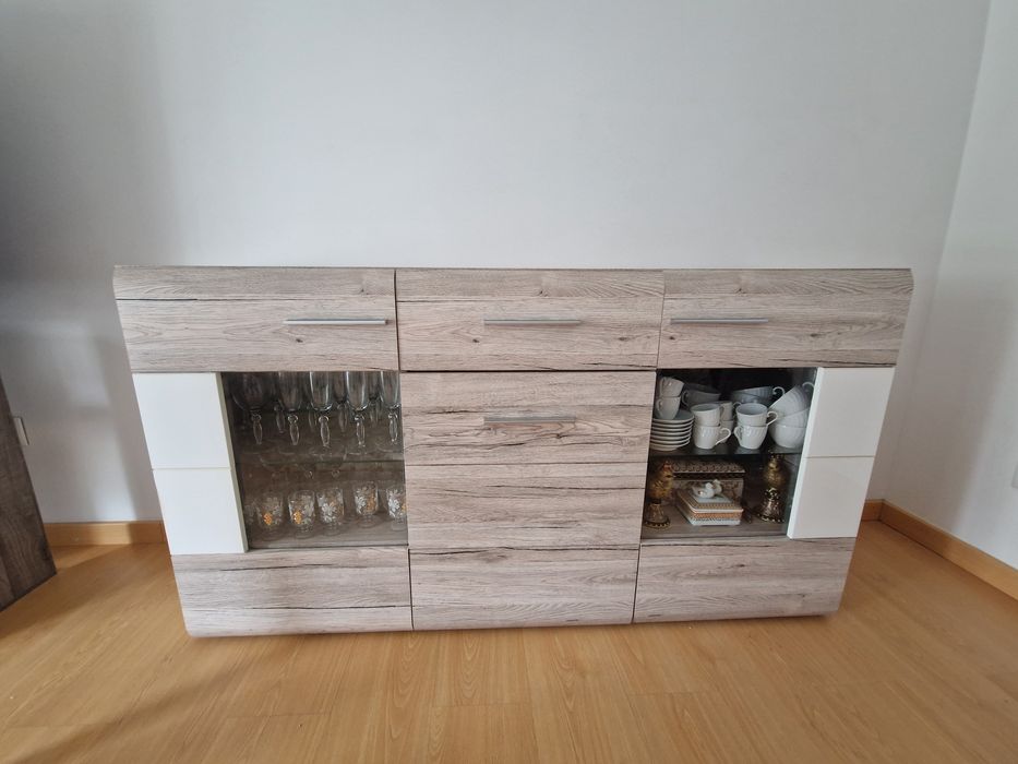 Móvel de sala aparador