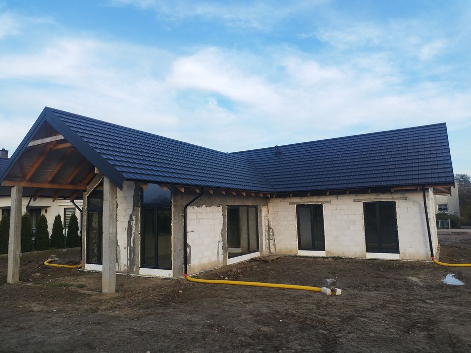 Budowa domów, stany surowe