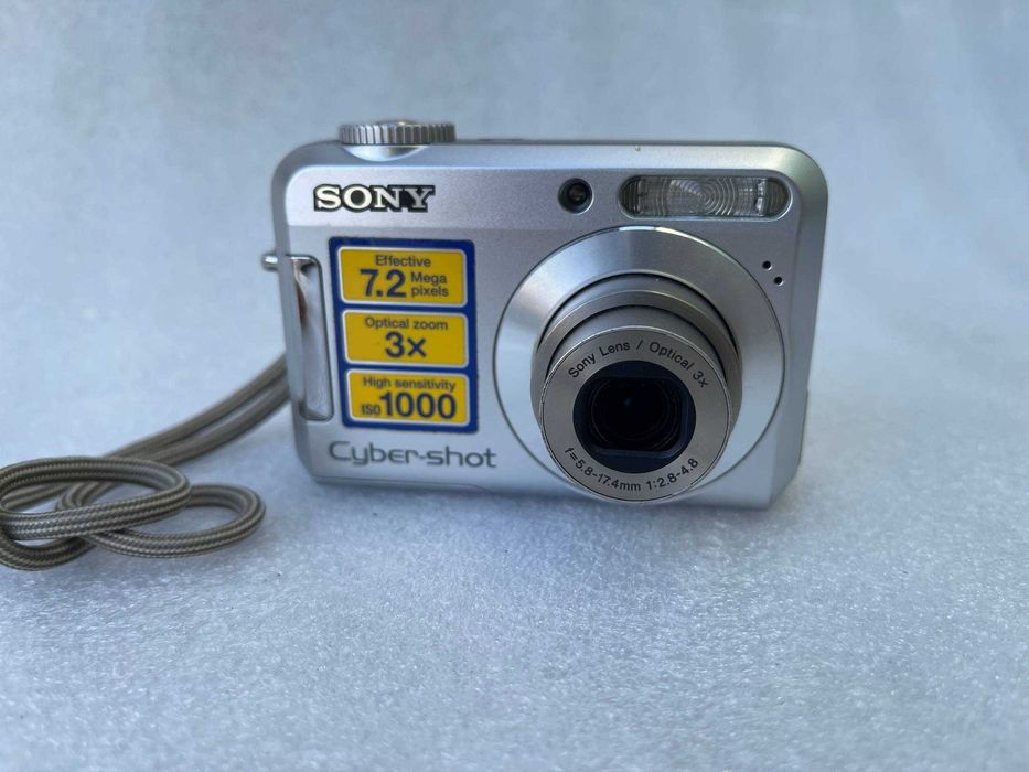Sony Cyber-shot DSC-S650.