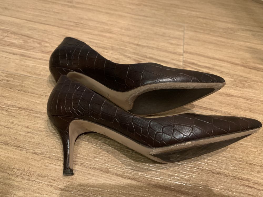 HUGO boss  кожа