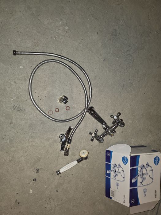 Zestawł armatury łaziękowej