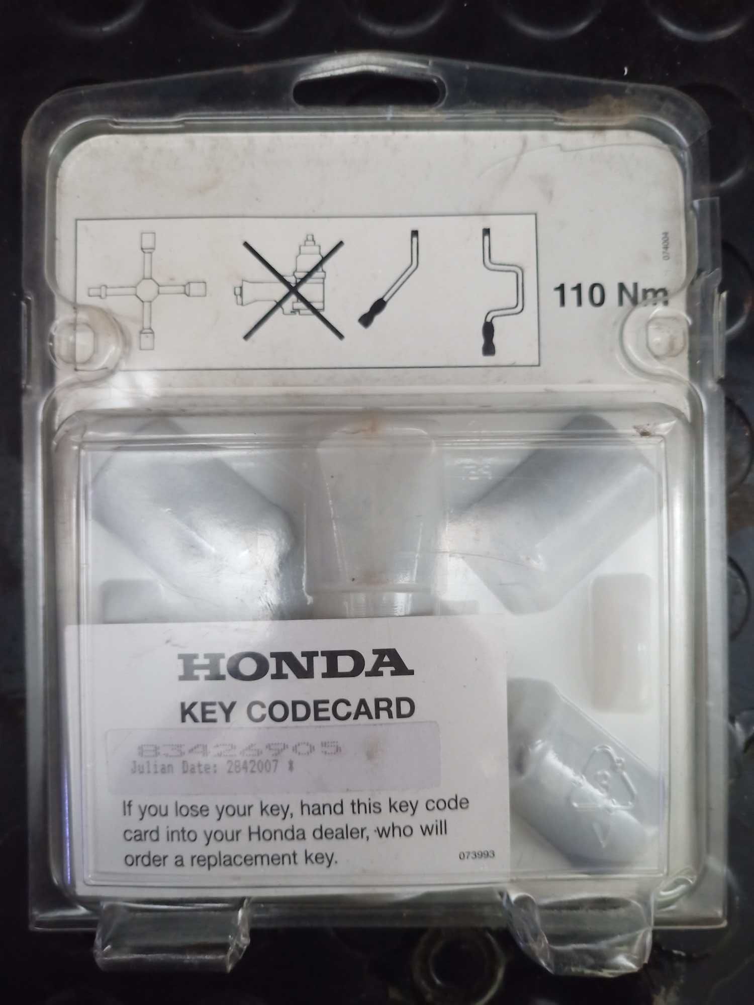 Nakrętki Śruby zabezpieczające HONDA 08W42-SJD-600