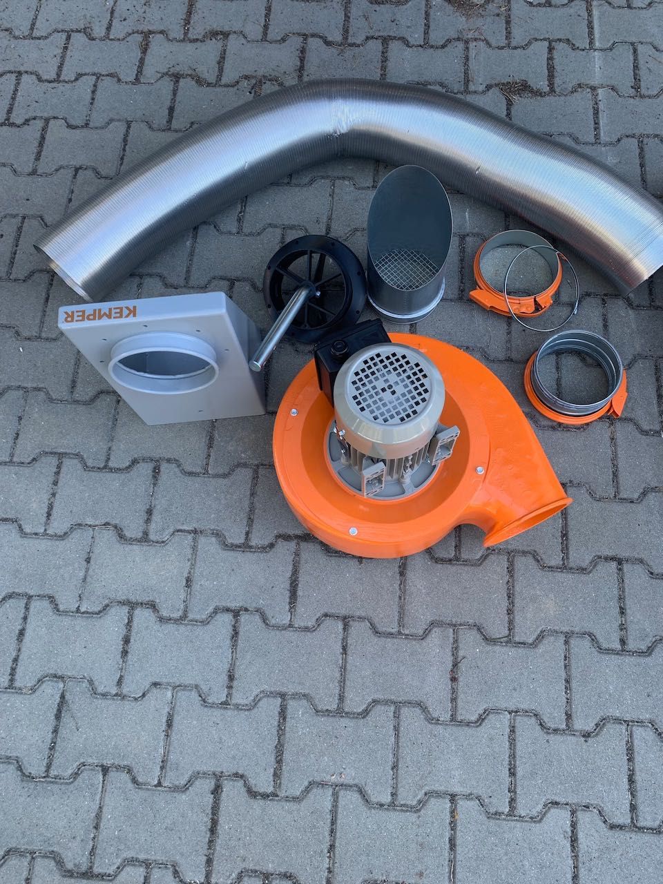 Wentylator plus ramię odciągowe  KEMPER 79503 - zasięg 3m,fvat, nowe