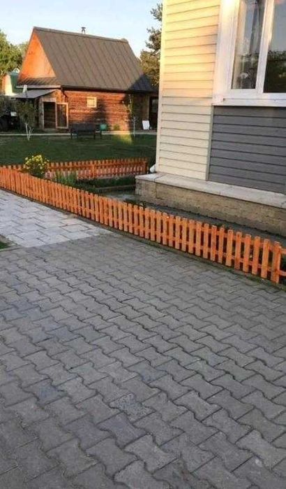 Декоративні заборчики з дерева.