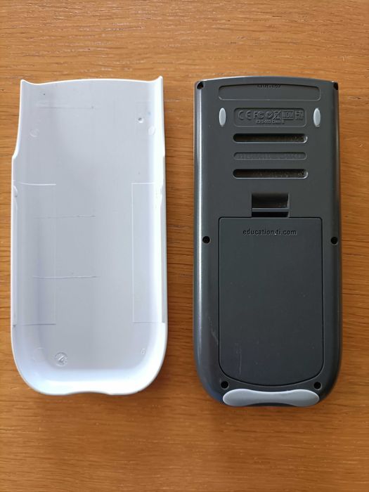 Máquina de calcular gráfica TI-84 Plus silver edition