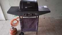 Grill ogrodowy gazowy