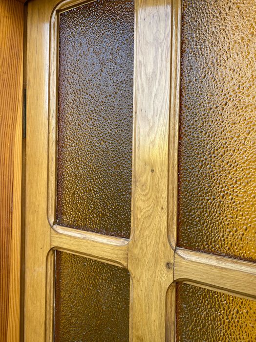 Продаються міжкімнатні двері з дерева