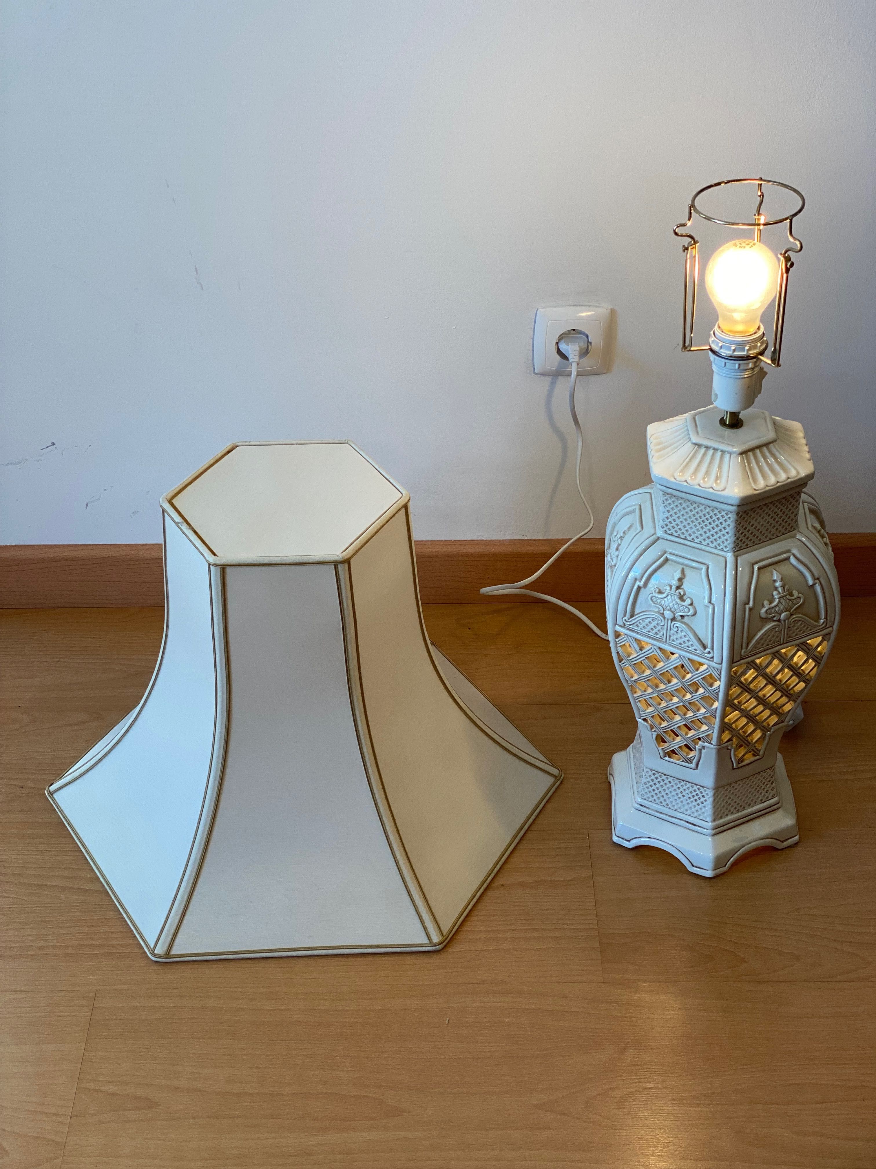 Candeeiro de mesa