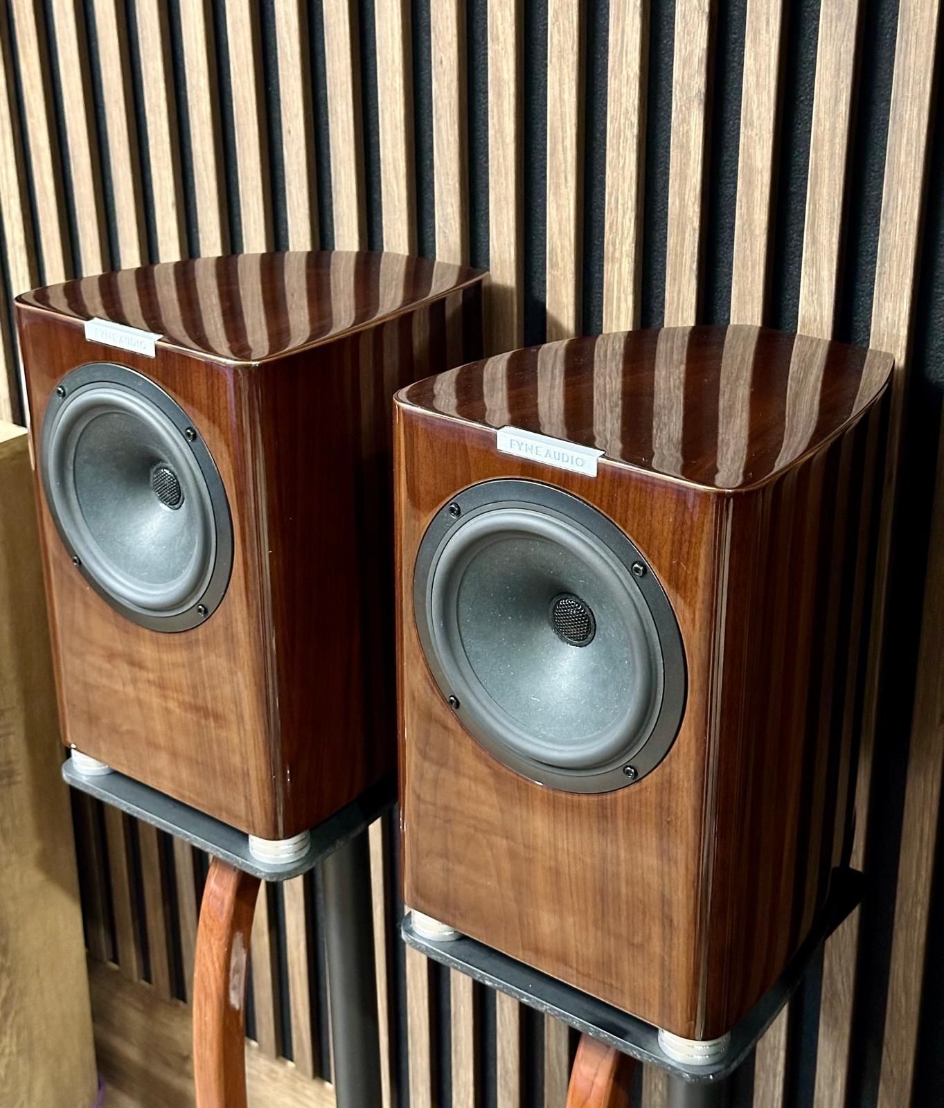 Kolumny Monitory Fyne Audio F700