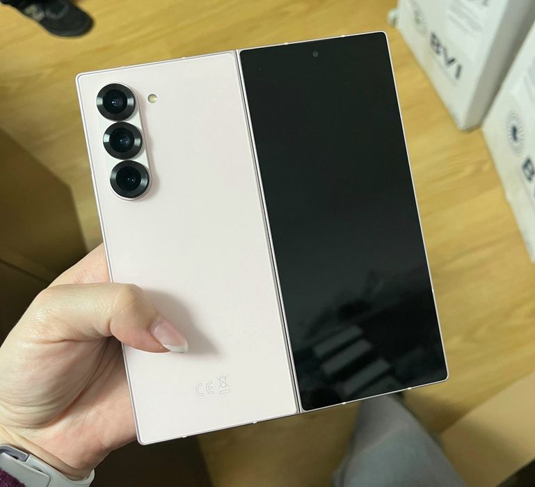Samsung Z Fold 6 Pink - 256GB