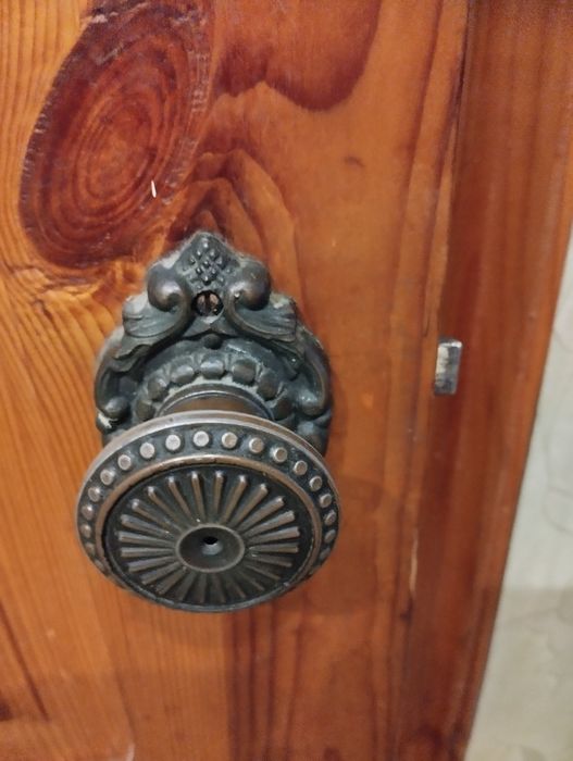 Двері міжкімнатні деревяні