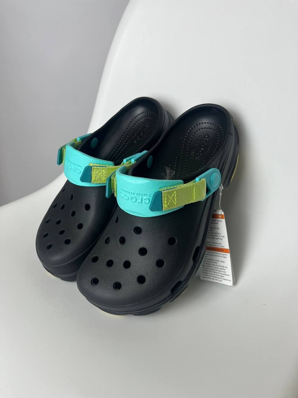 Стильні шльопанці  Crocs