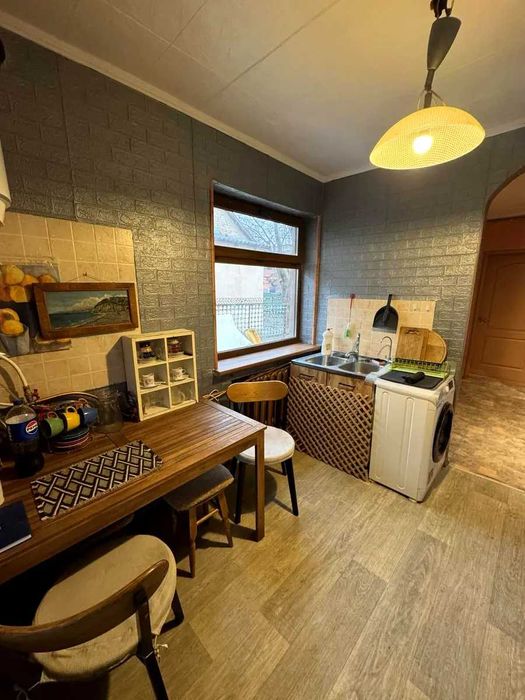 Продаж будинку вул.Гвардійська поруч Деміївка, просп.Лобановського