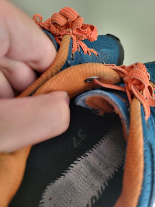 Трекінгові кросівки, розмір 37