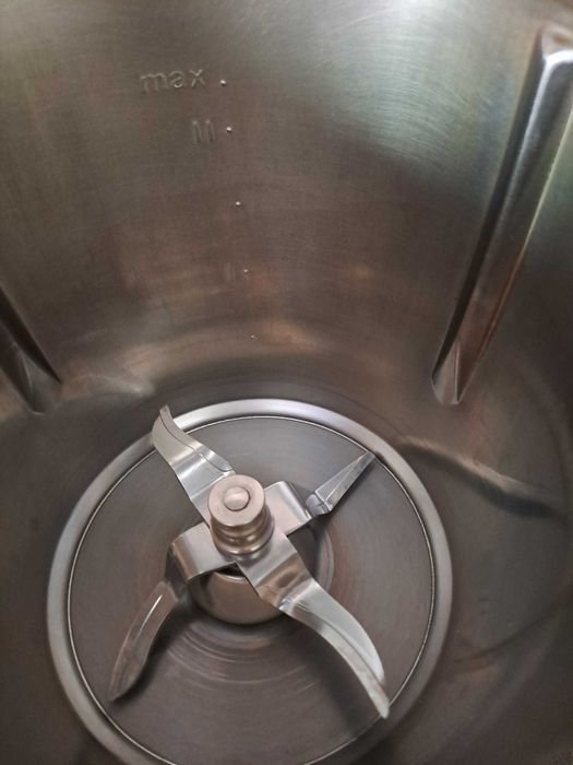 Bimby TM5 usada, com lâmina, varoma e borboleta novos. Oferta Cook-key