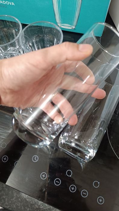 18 copos novos de bebida