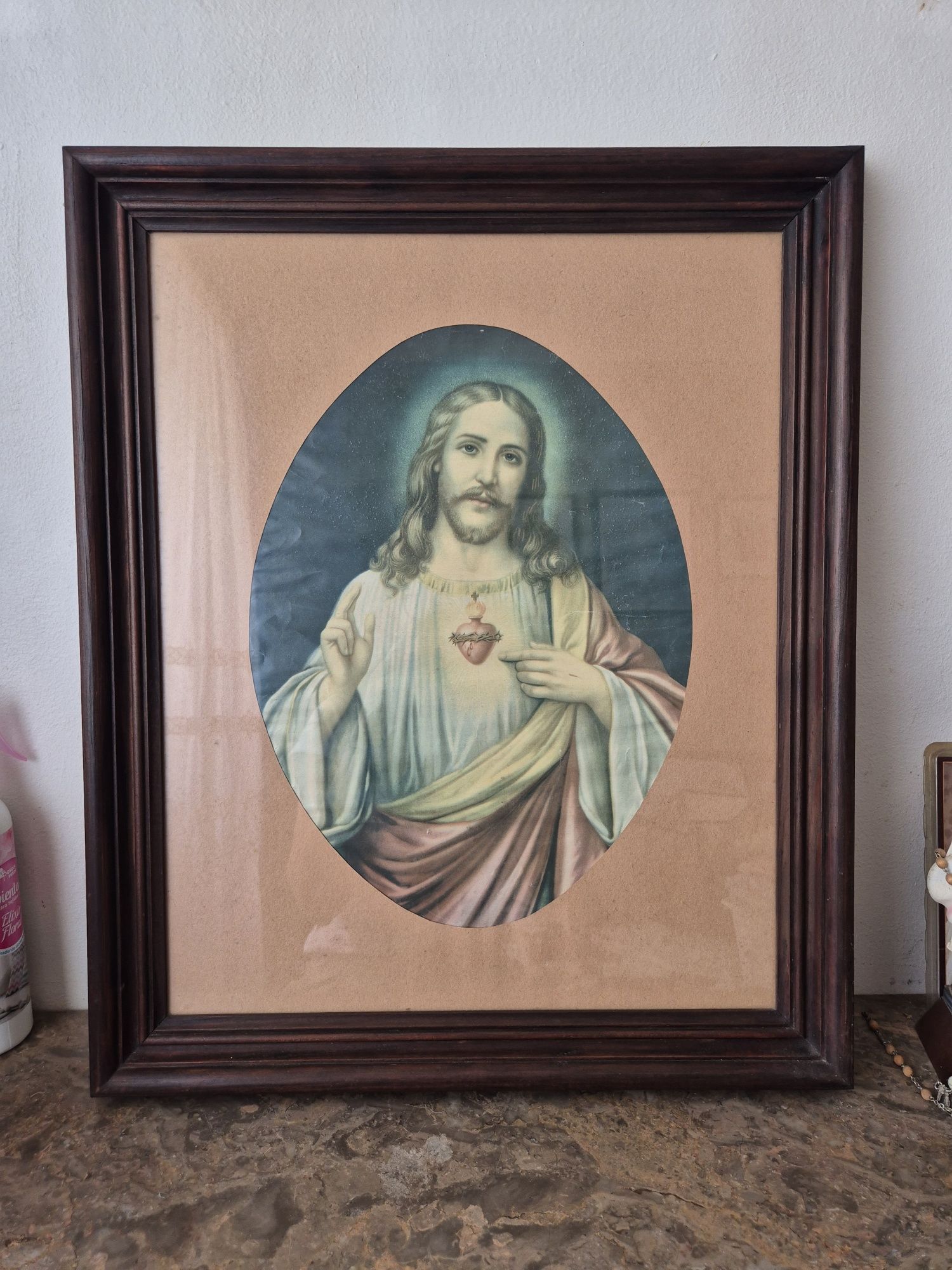 Várias imagens religiosas