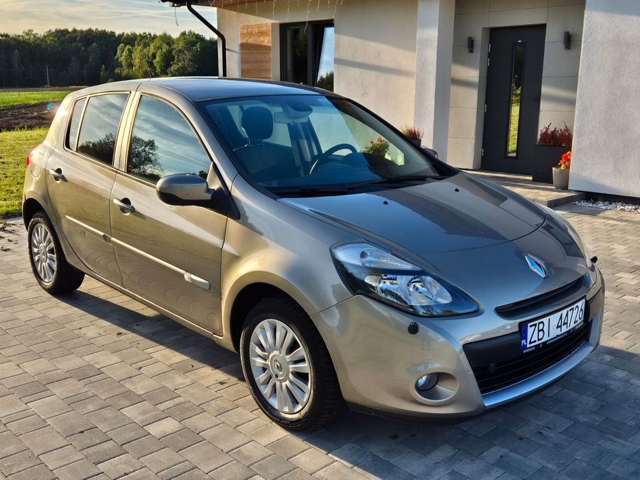 Renault Clio 1.2benzyna*climatronic*hak*2012rok*po serwisie*