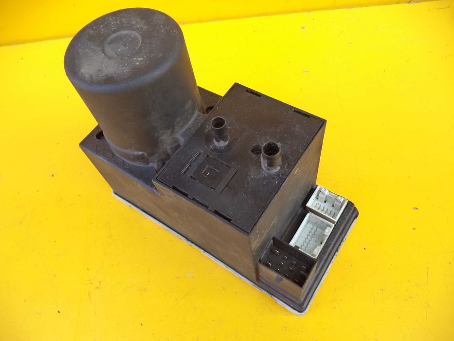 Компрессор центрального замка Audi A4 (B5) з 97-01 р.в.