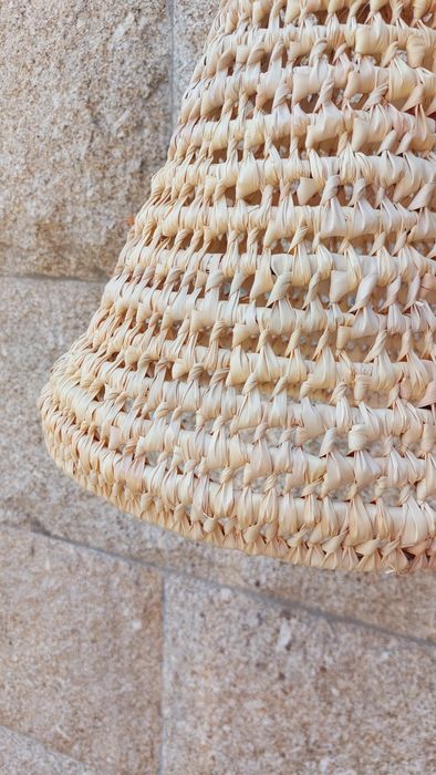Abajur em palha novo