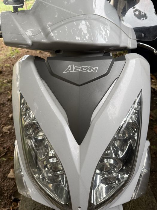 Vendo Aeon 125 C/capacete