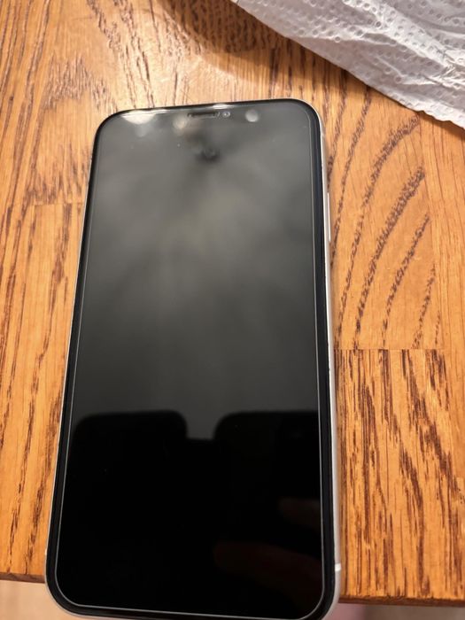 Iphone 11 stan idealny