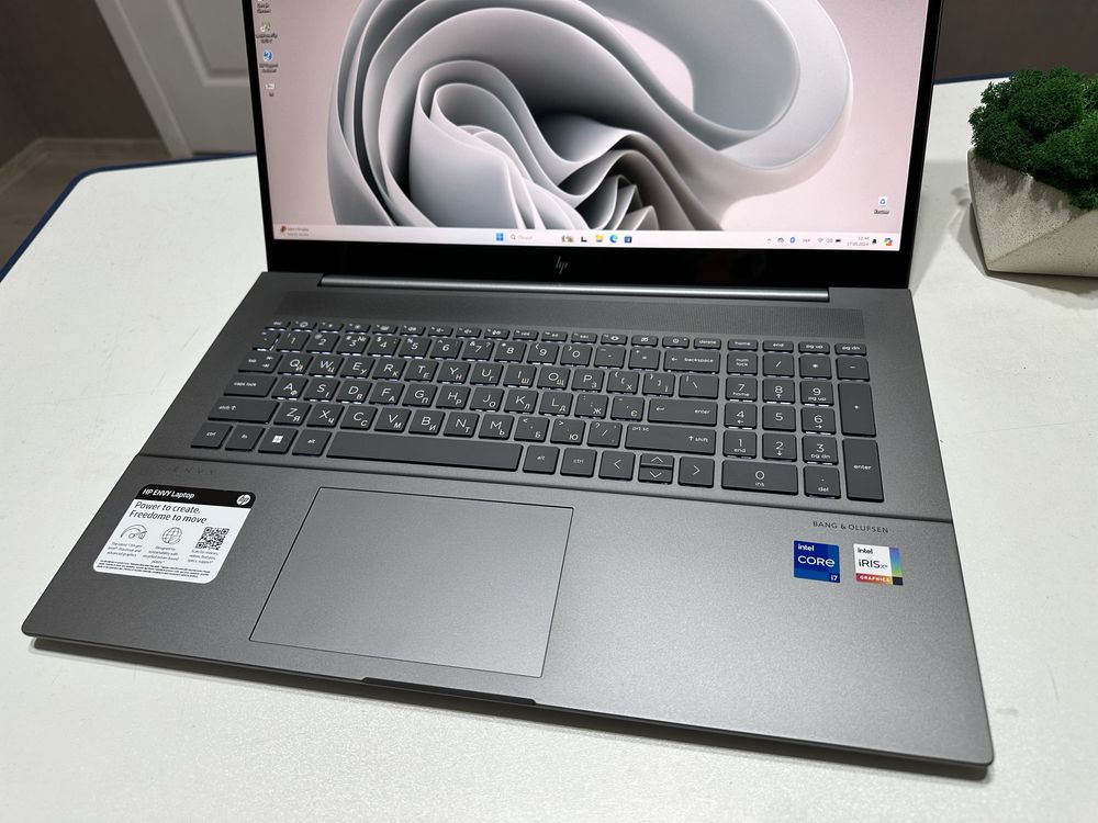 HP ENVY 17.3" FHD LED IPS | i7-13700H | 16Gb| SSD 512Gb/1Tb | 2024