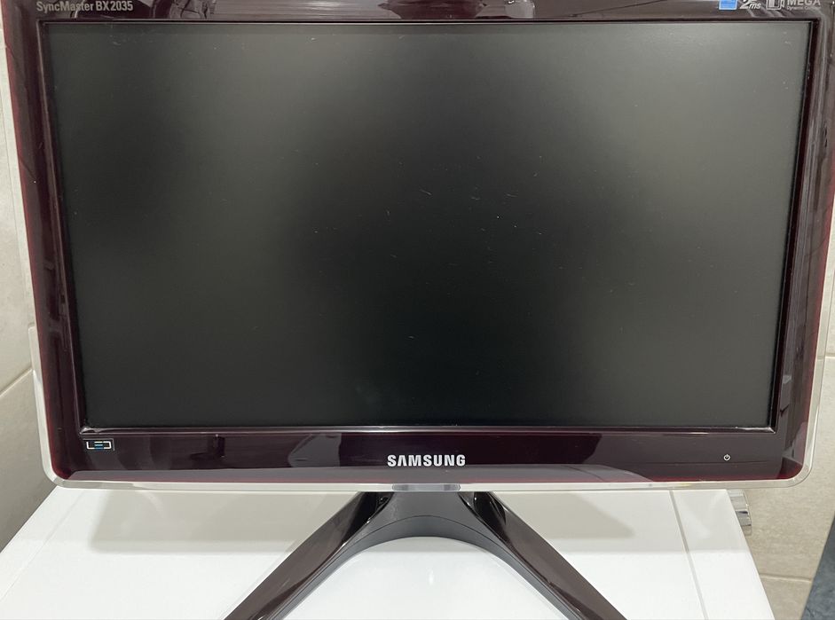 Монитор Samsung