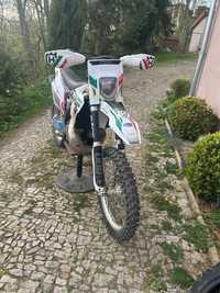 Husqvarna TE 300 .KTM Exc 300