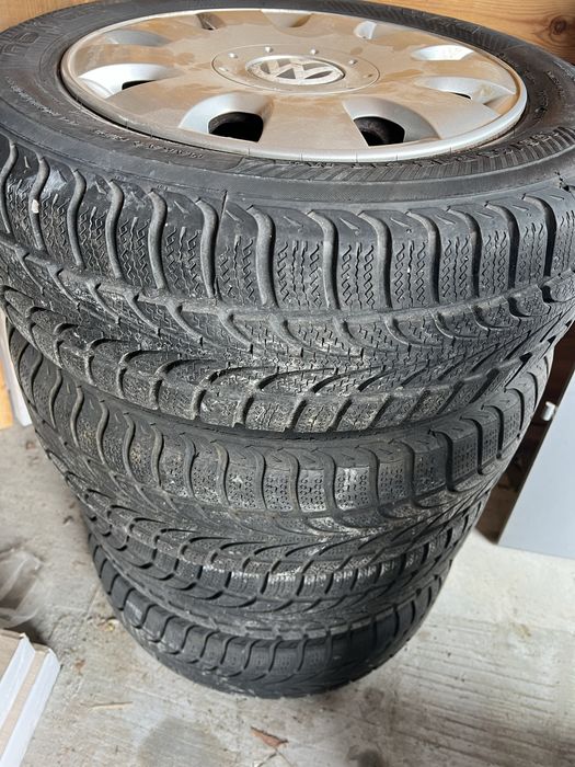 Koła zimowe VW 5x100 R15 cena za 2szt. Dostępne 4szt.