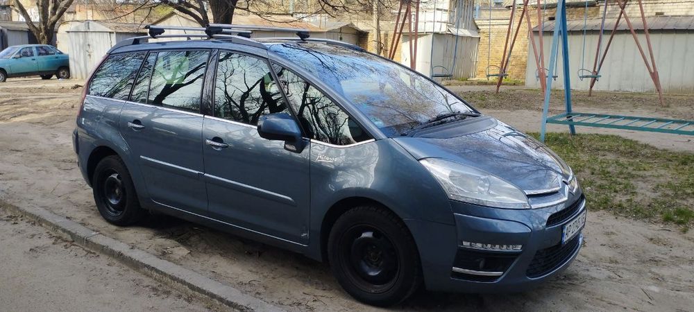 Прода отличное симейное авто