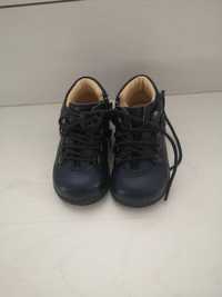 Botas/sapatilhas menina Chico 10€