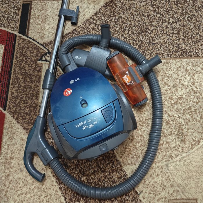 Пилосос LG повністю робочий