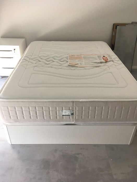 Sommier com arrumação inferior e colchão Pikolin a estrear 1.4m*1.9m*