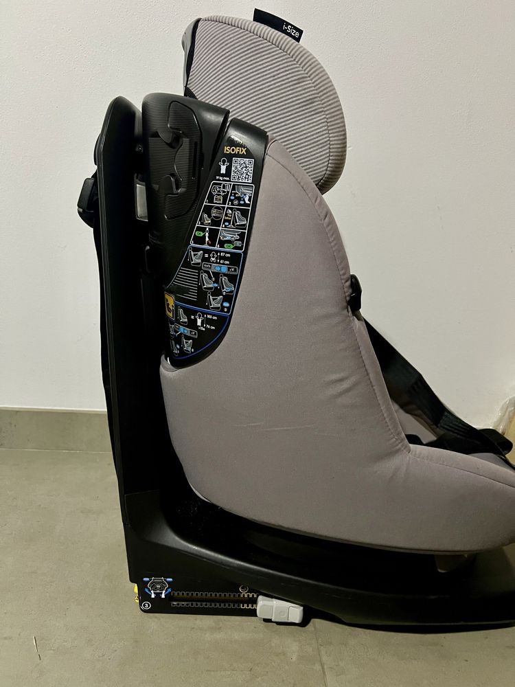 Cadeira auto Bebeconfort Axissfix com Isofix