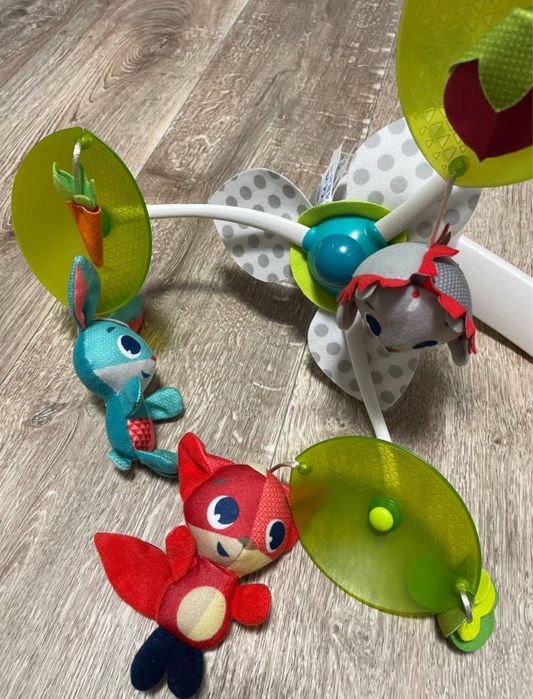 Музыкальный Мобиль "Веселая лужайка" Tinylove