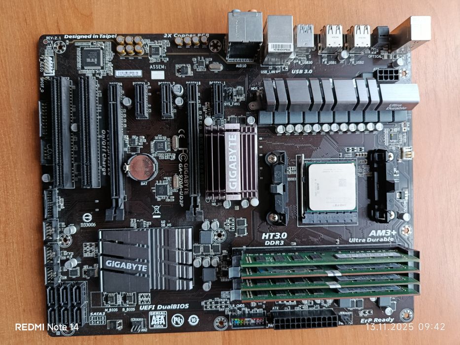 Материнку Gigabyte Ga 970A та ОЗУ 16 gb 4 по 4gb із процесором FX 8150