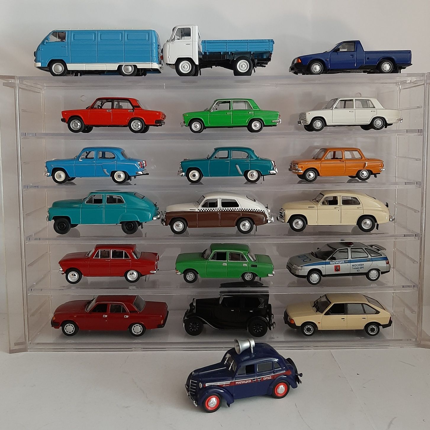 Продам масштабные модели 1/43