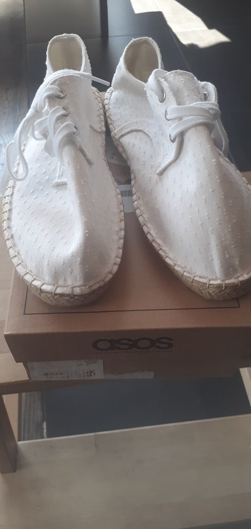Nowe espadryle Asos