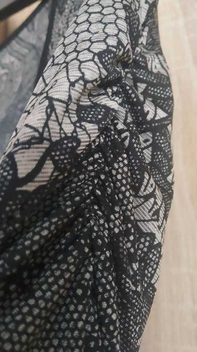 Na karnawał , studniówkę i  nie tylko ala koronka 40-42