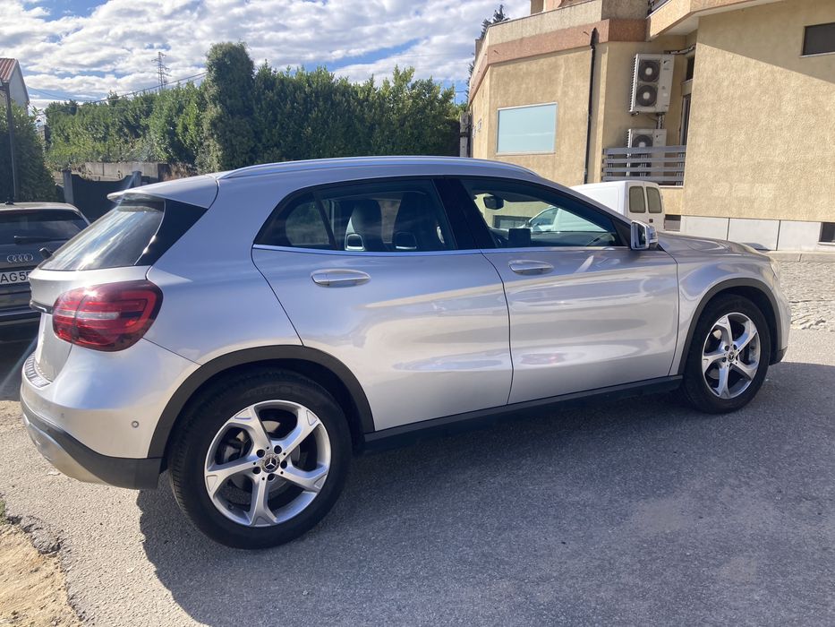 Mercedes-Benz 180 GLA  gasolina, ano 2018 kms 47 mil