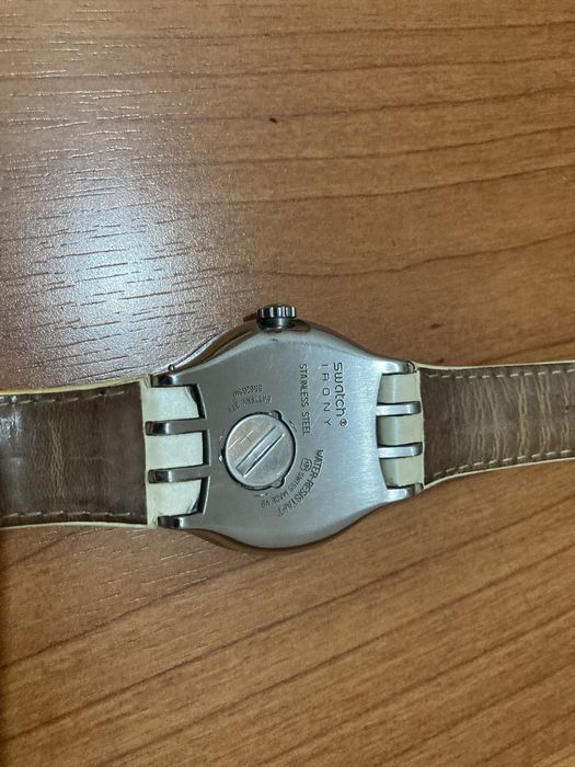 Relogio swatch bracelete pele