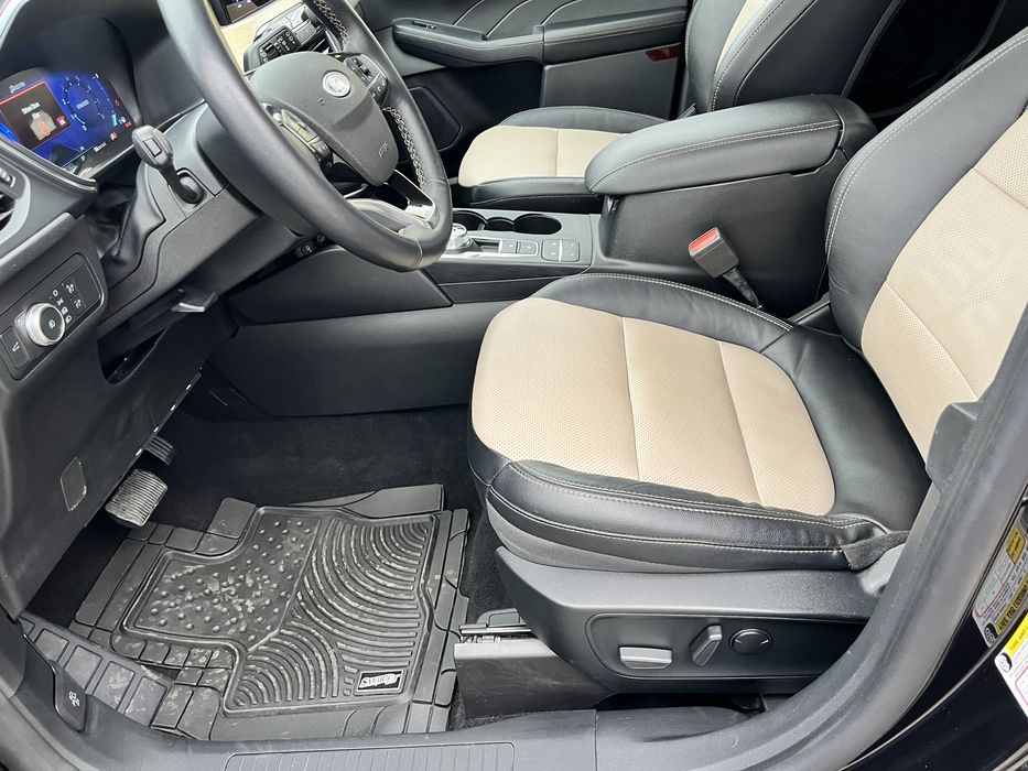 Ford Escape Titanium 2,0 2022 рік