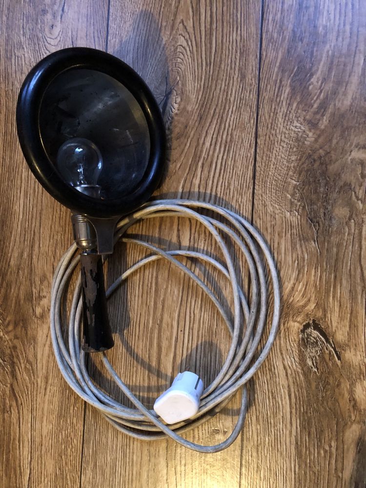 Lampa przemysłowa z PRL-u