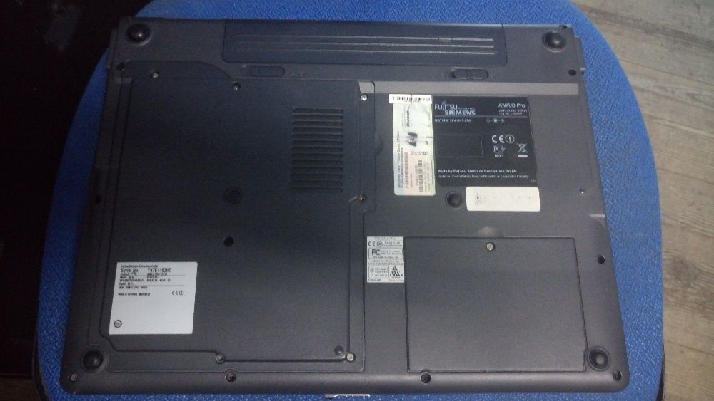 Fujitsu AMILO Pro V3515 para peças