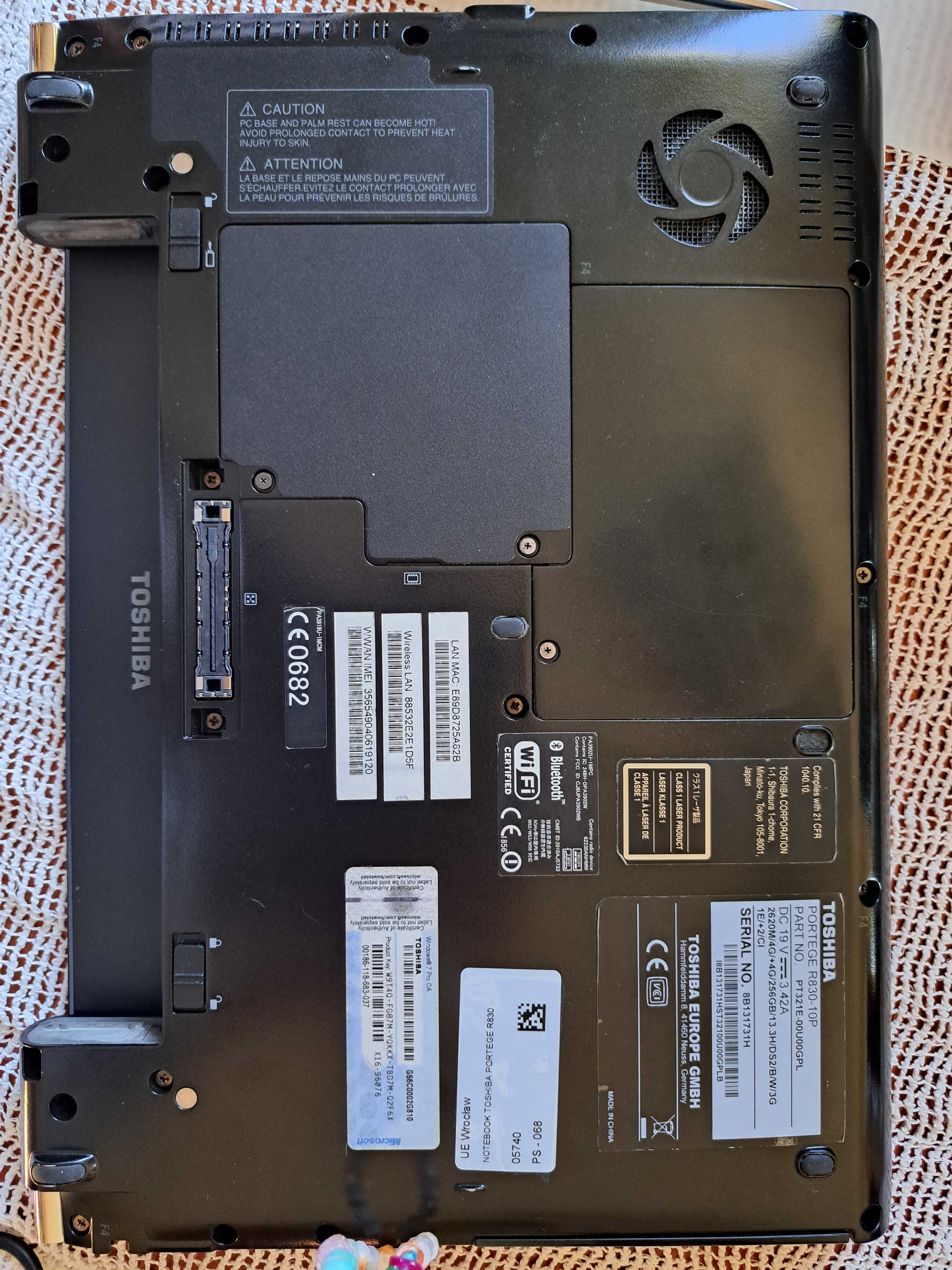 Laptop TOSHIBA Portege R830-10P