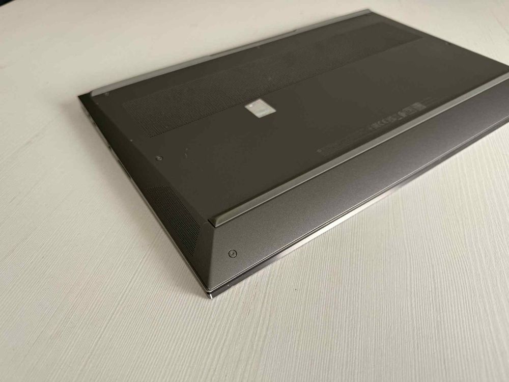 laptop HP ZBook Studio 15 G8  RTX3070